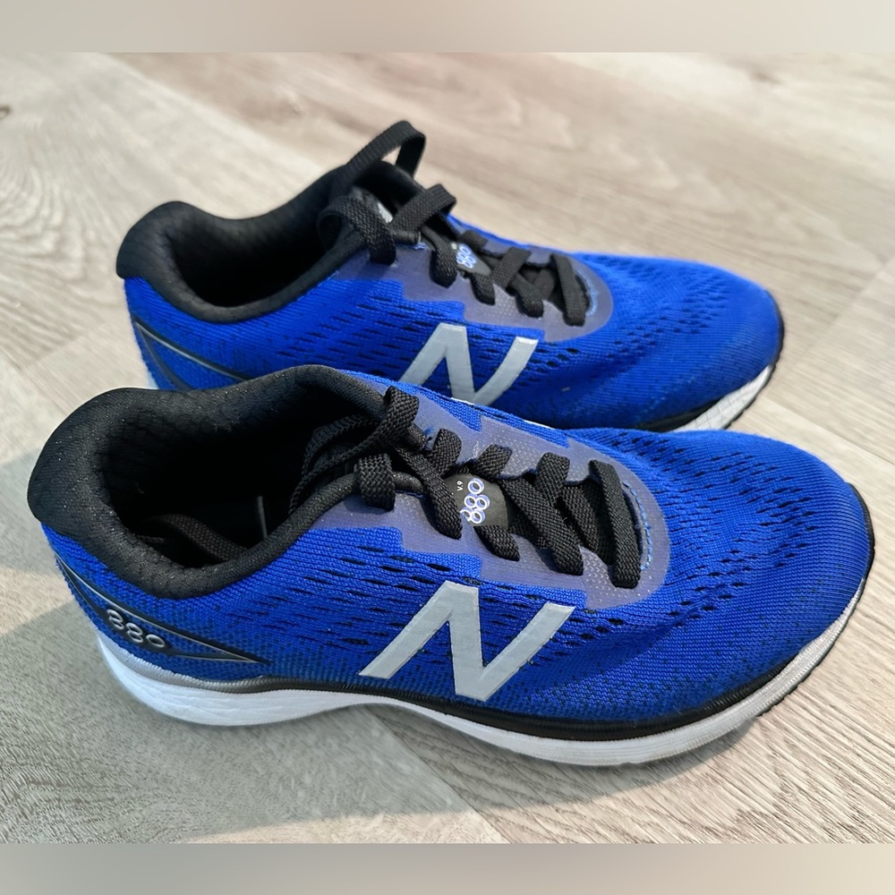 New Balance 880 v9 Athletic Running Shoes Boys Youth Size 13 XW Blue YP880LS